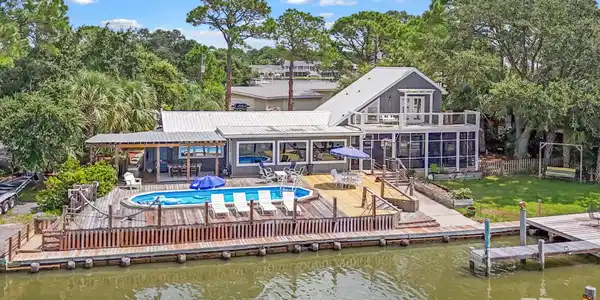 523 Buchanan Drive