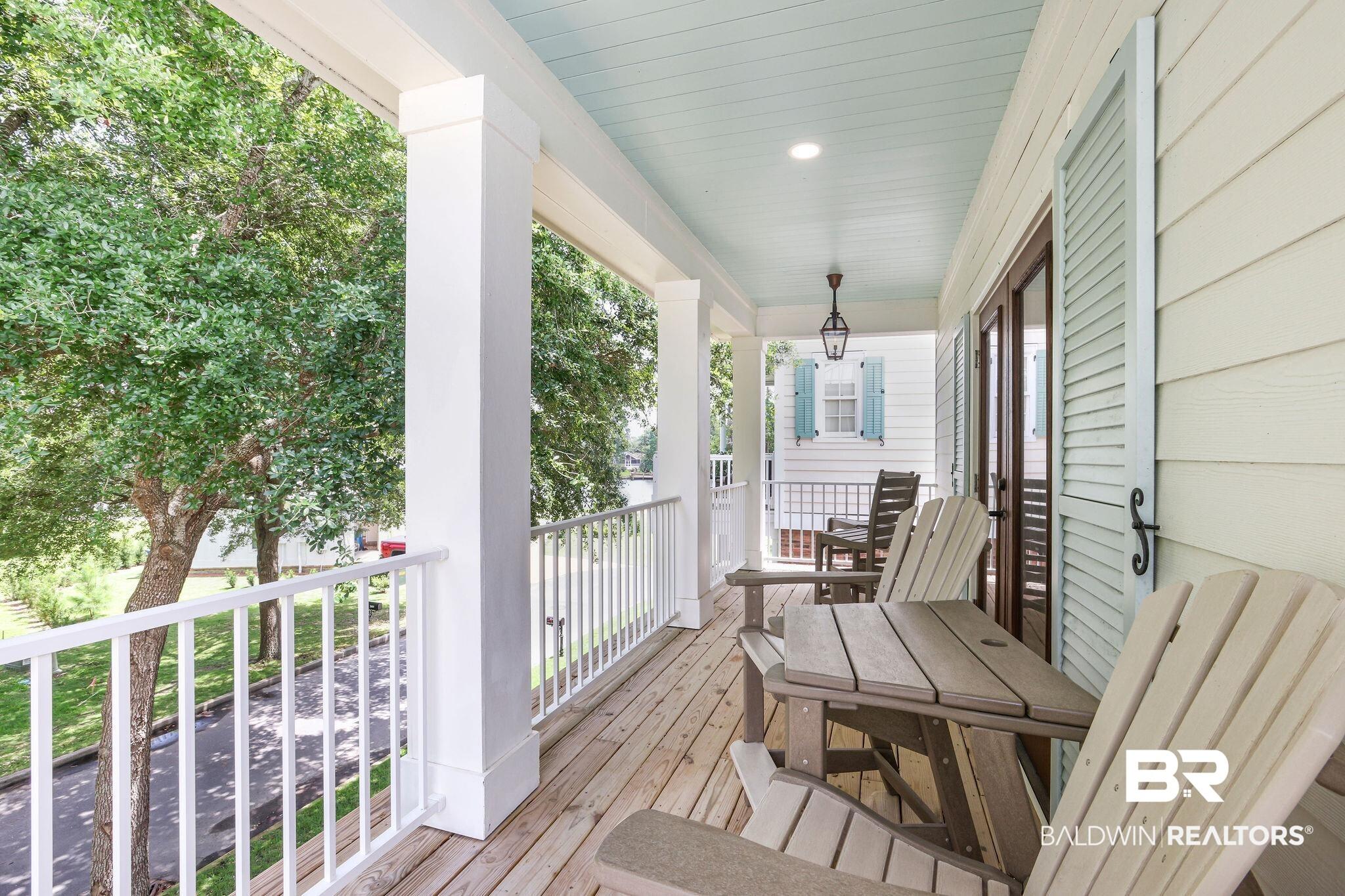 Image 4: View of wooden porch