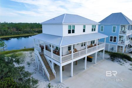 6047 Sawgrass Circle