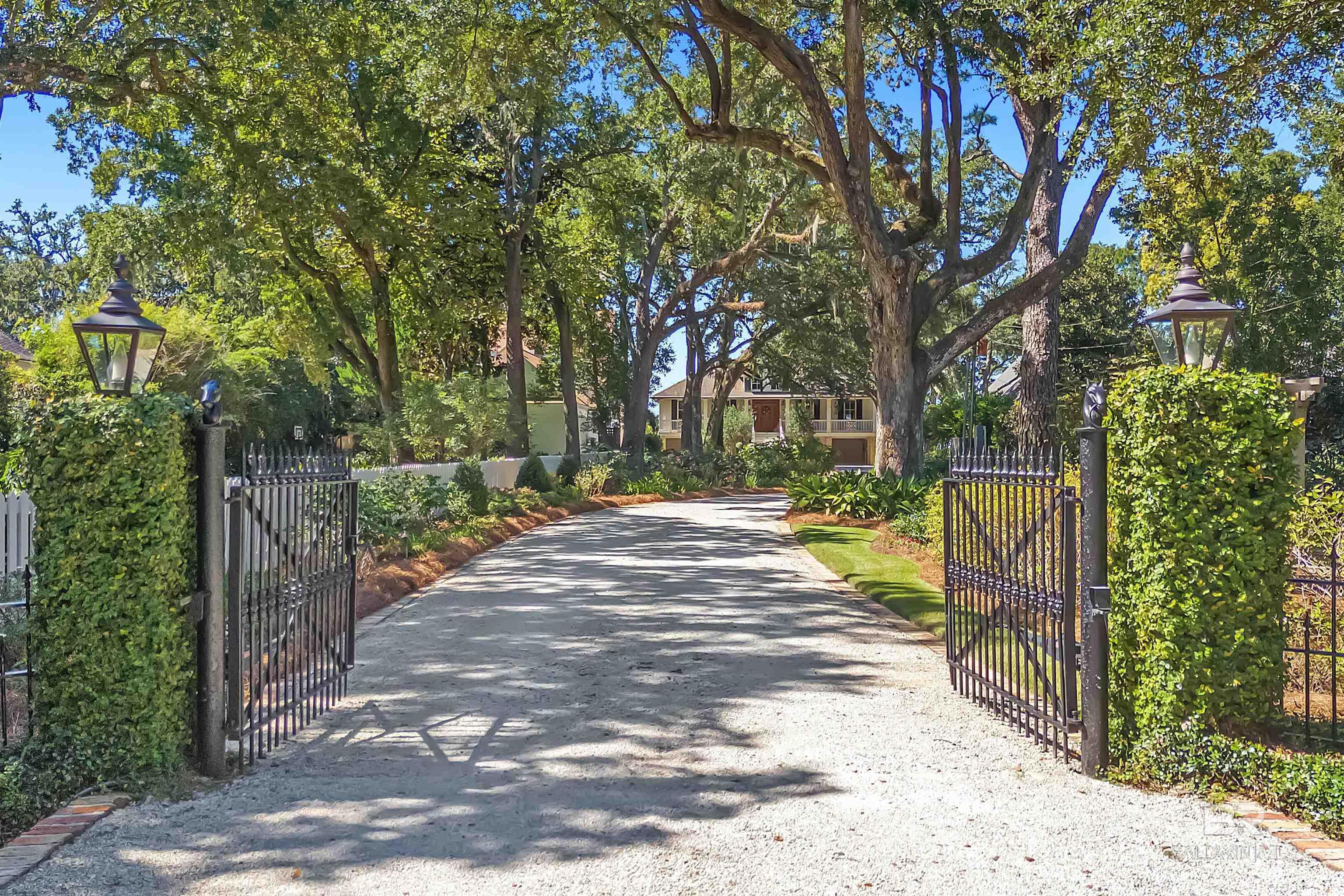 Image 2: Fence
