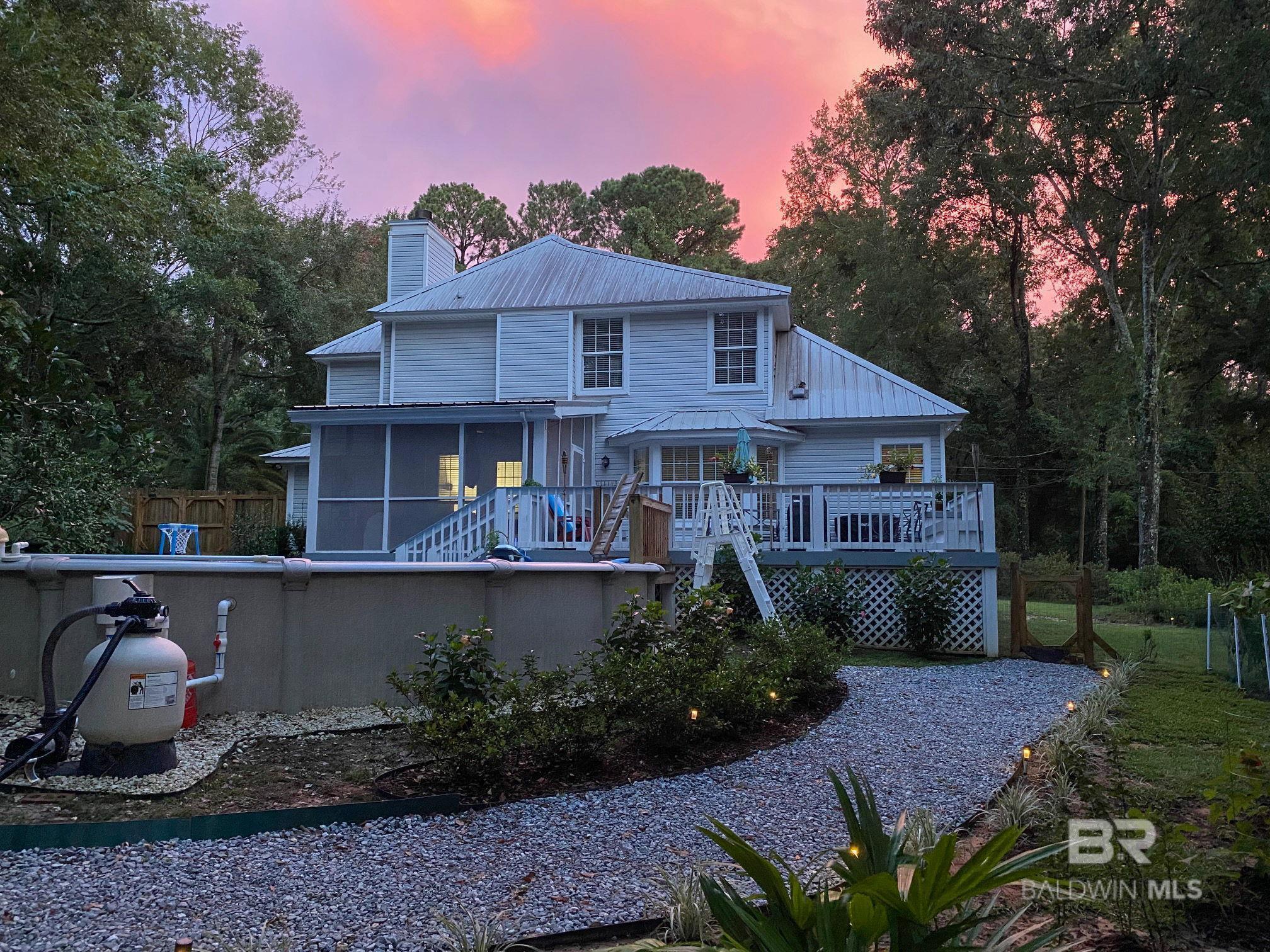 Image 2: Back Of Structure