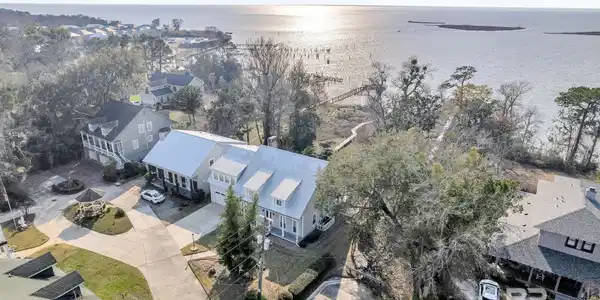28481 Bay Cliff Lane