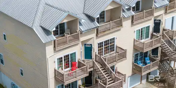 4 Yacht Club Drive