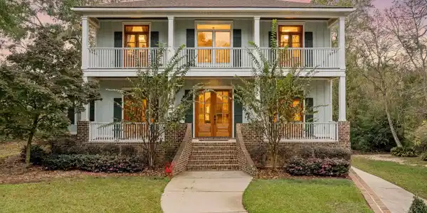 27549 Harbor Bluff