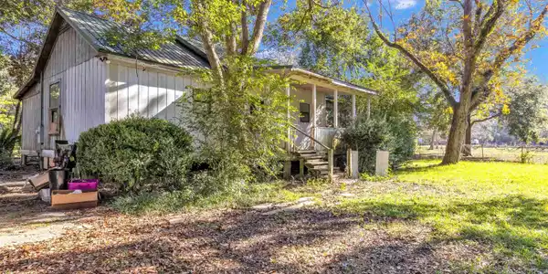 9944 John Hall Lane