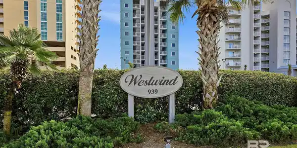 939 WEST BEACH Boulevard