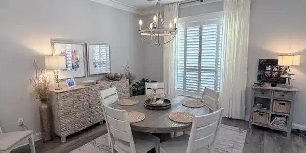 Image 3: Dining