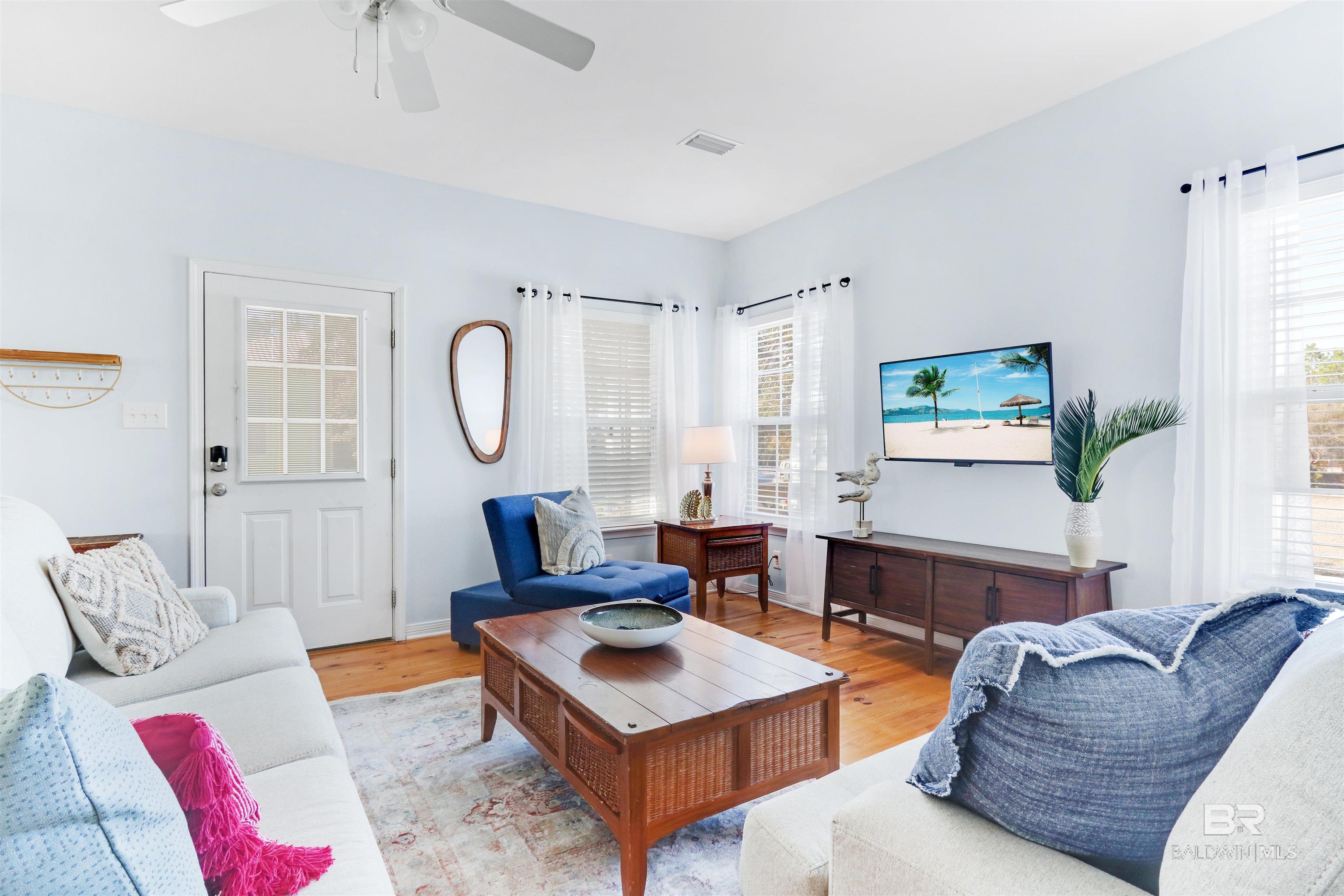 Image 2: Living Room