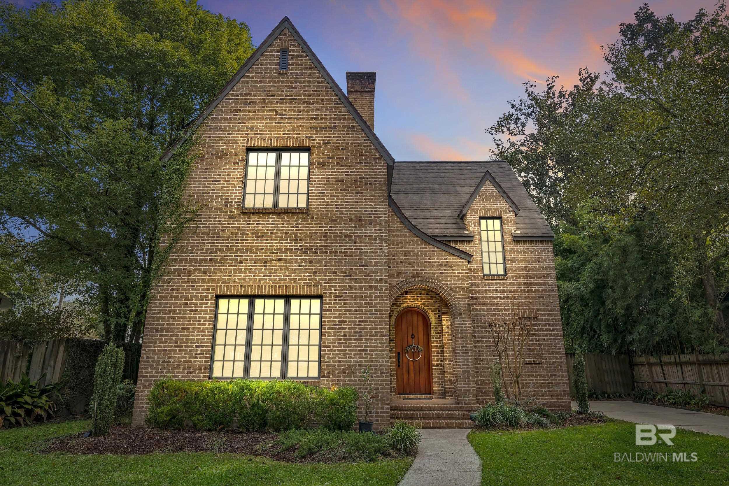 Image 2: Front Of Structure