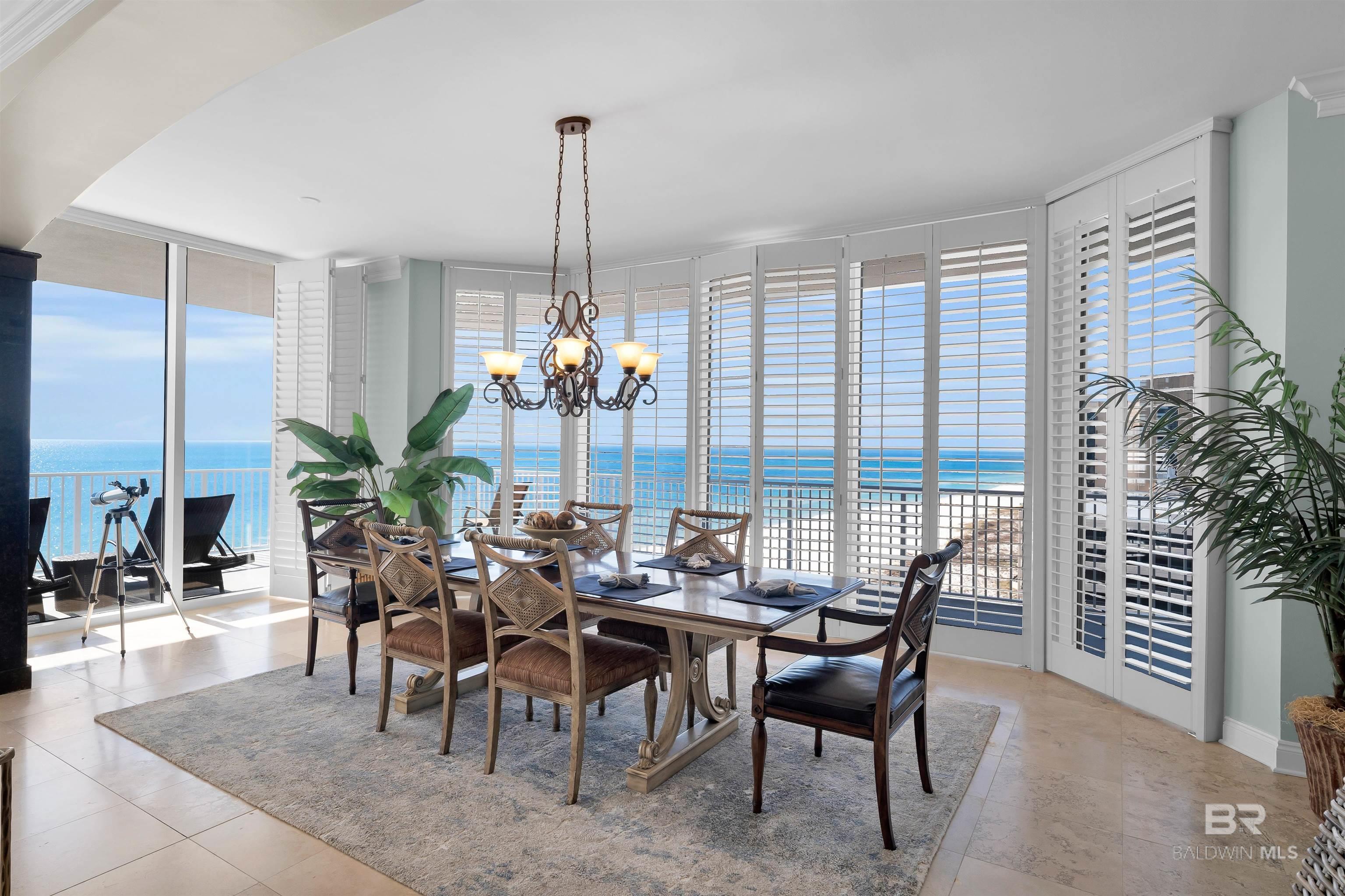 Image 3: Dining Area