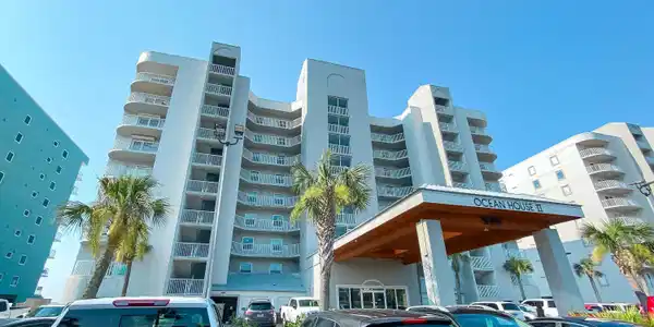949 W Beach Boulevard
