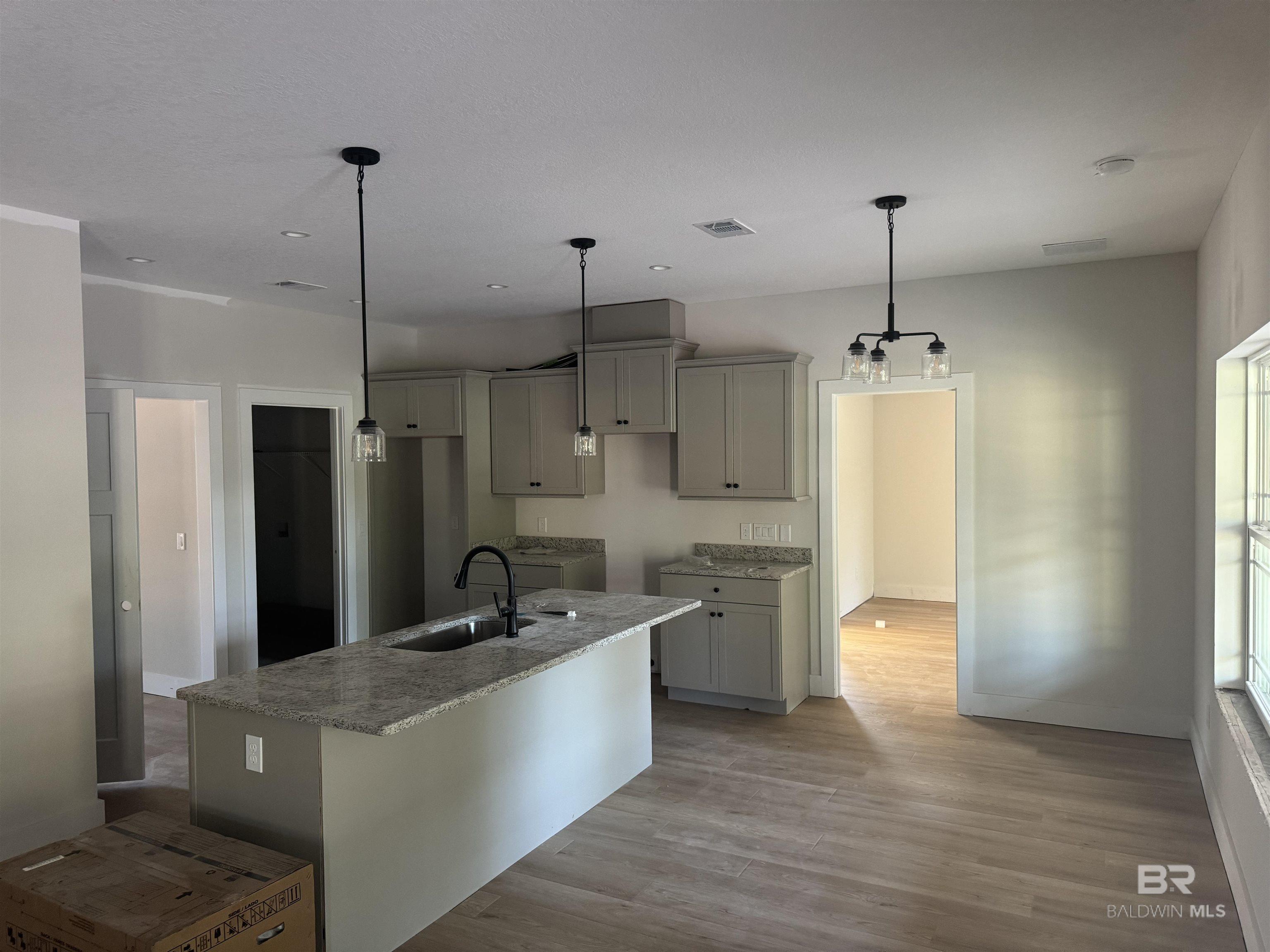 Image 2: Kitchen