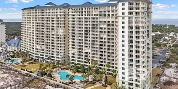 375 Beach Club Trail
