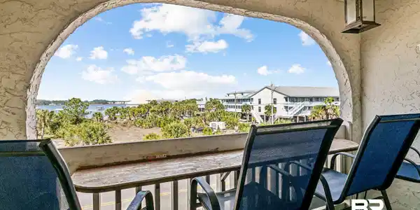 930 W Beach Boulevard