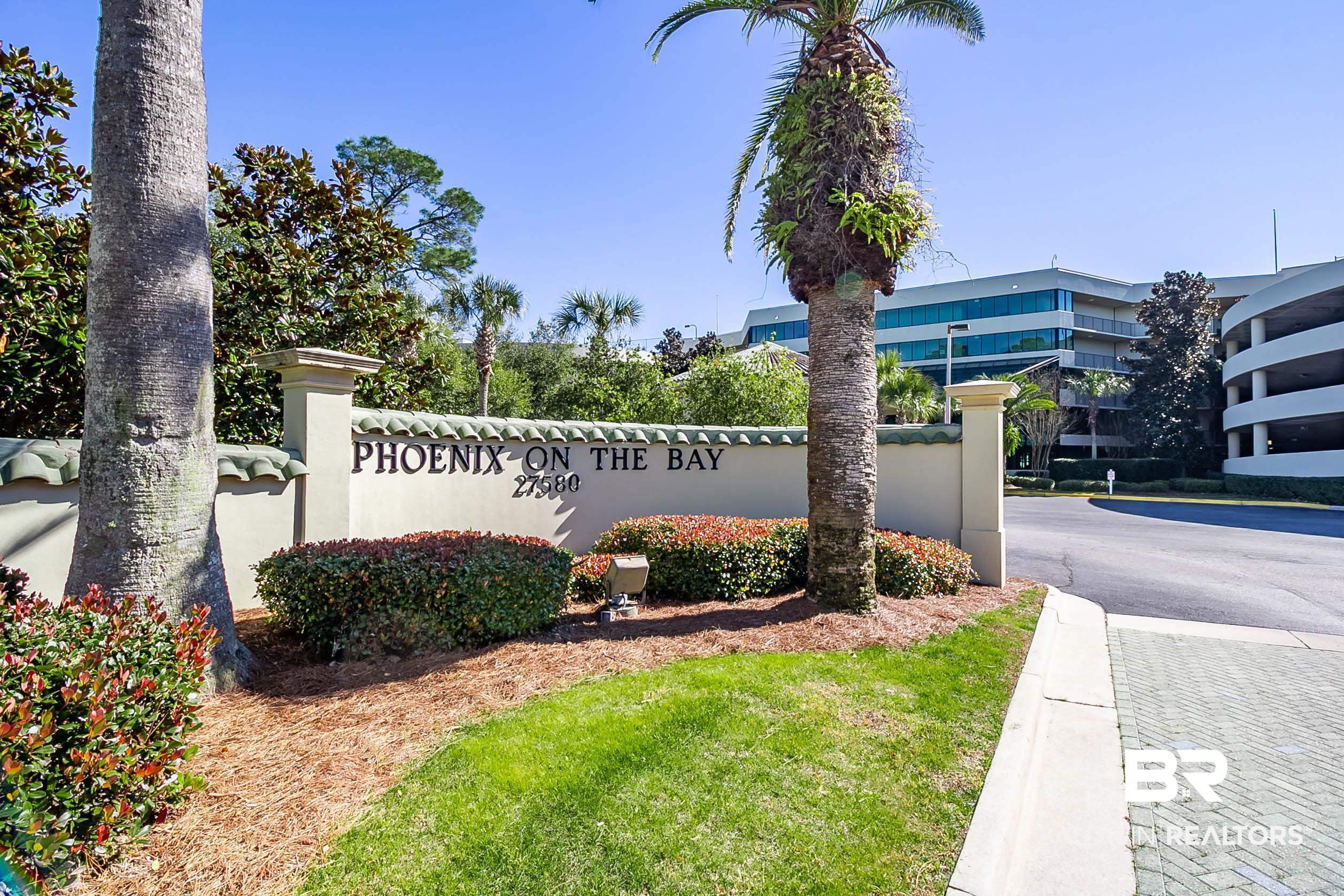 Image 4: View of community / neighborhood sign