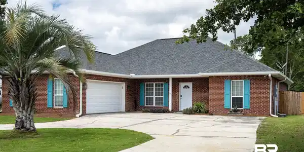 4559 Coral Circle