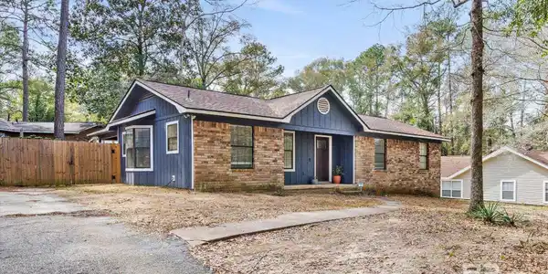 114 Creekside Drive