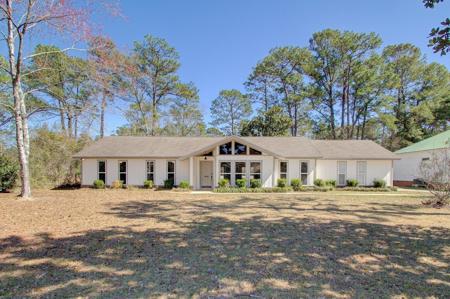 3921 Saint Andrews Drive