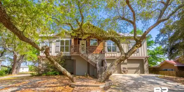309 W 12th Avenue