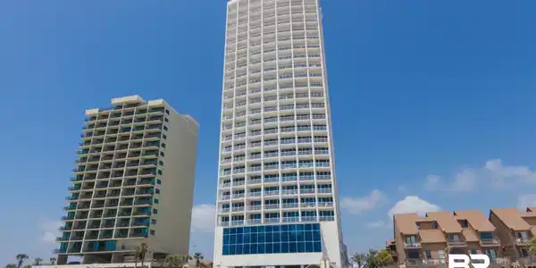 521 W WEST BEACH Boulevard