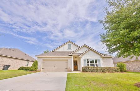 231 Hawthorne Circle