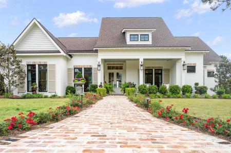 437 Leavie Lane