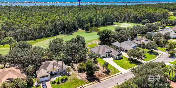27 Lagoon Drive