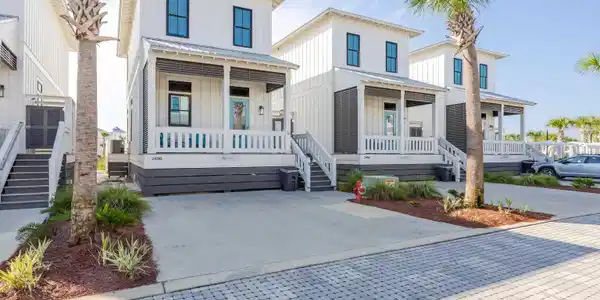 2496 Saltgrass Way