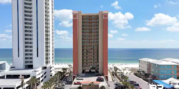 533 W Beach Boulevard