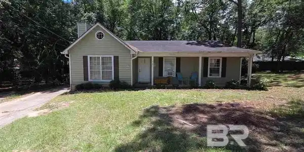 103 Ivy Circle