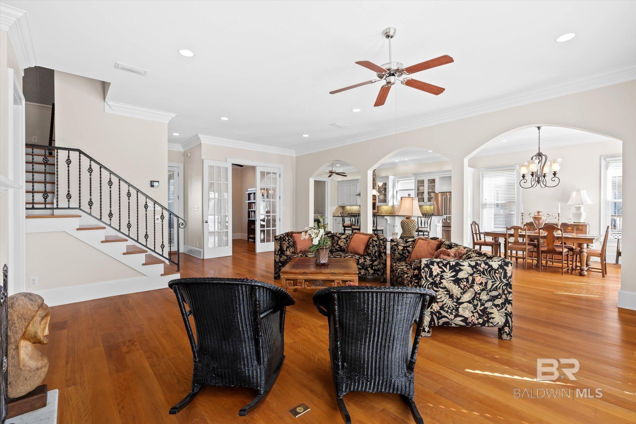 Image 2: Living Room