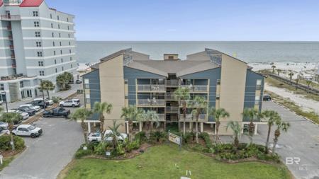 1069 W Beach Boulevard