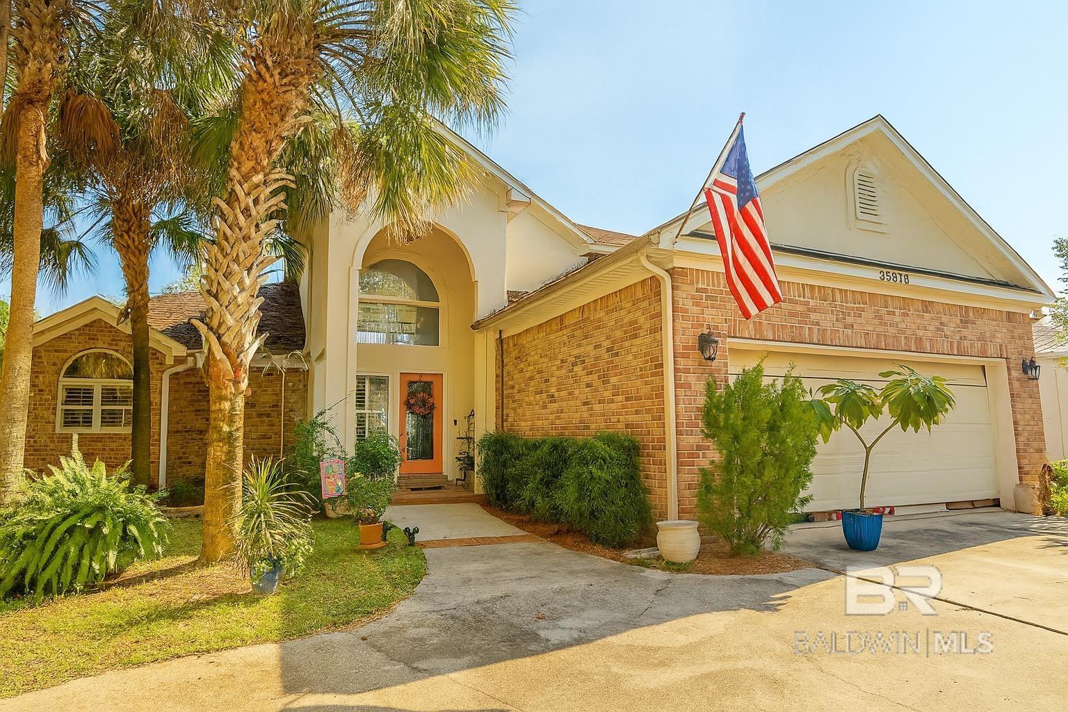 Image 2: Front Of Structure