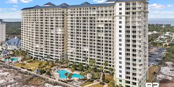 375 Beach Club Trail