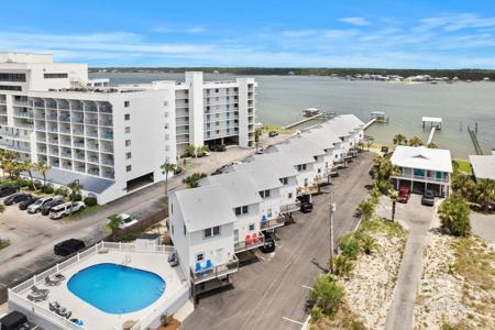 1816 W Beach Boulevard
