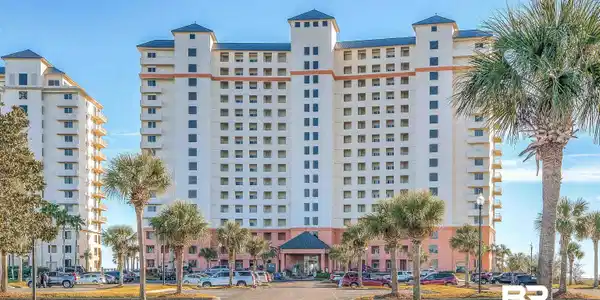 527 Beach Club Trail