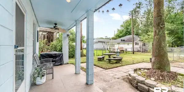 Image 4: Patio terrace for downstairs unit