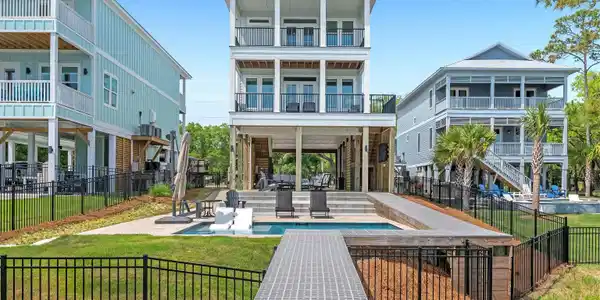 1133 Water Oaks Circle