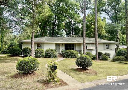 451 Ivy Circle