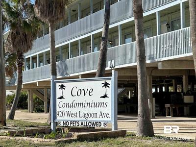 920 W Lagoon Avenue