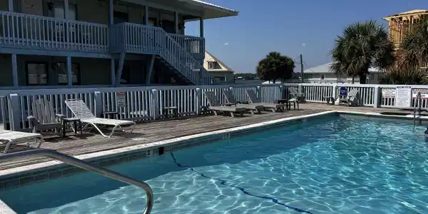 Image 2: Community pool with stairs