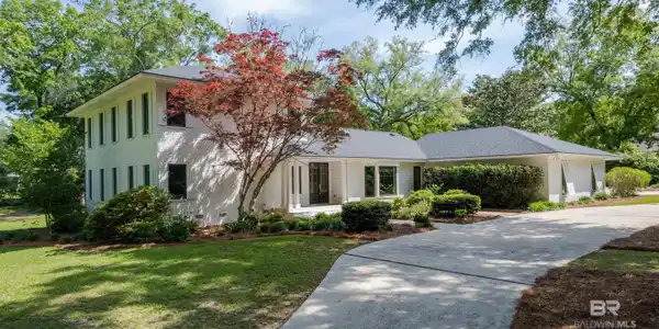 300 Woodbridge Drive