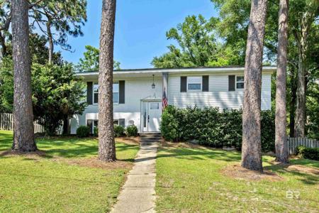 108 Ronforth Street
