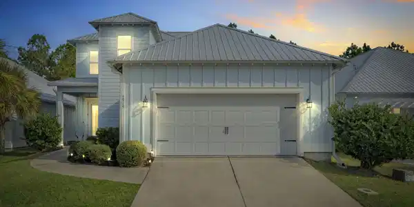 4924 E Cypress Loop