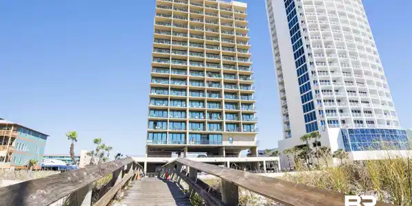 533 W Beach Boulevard