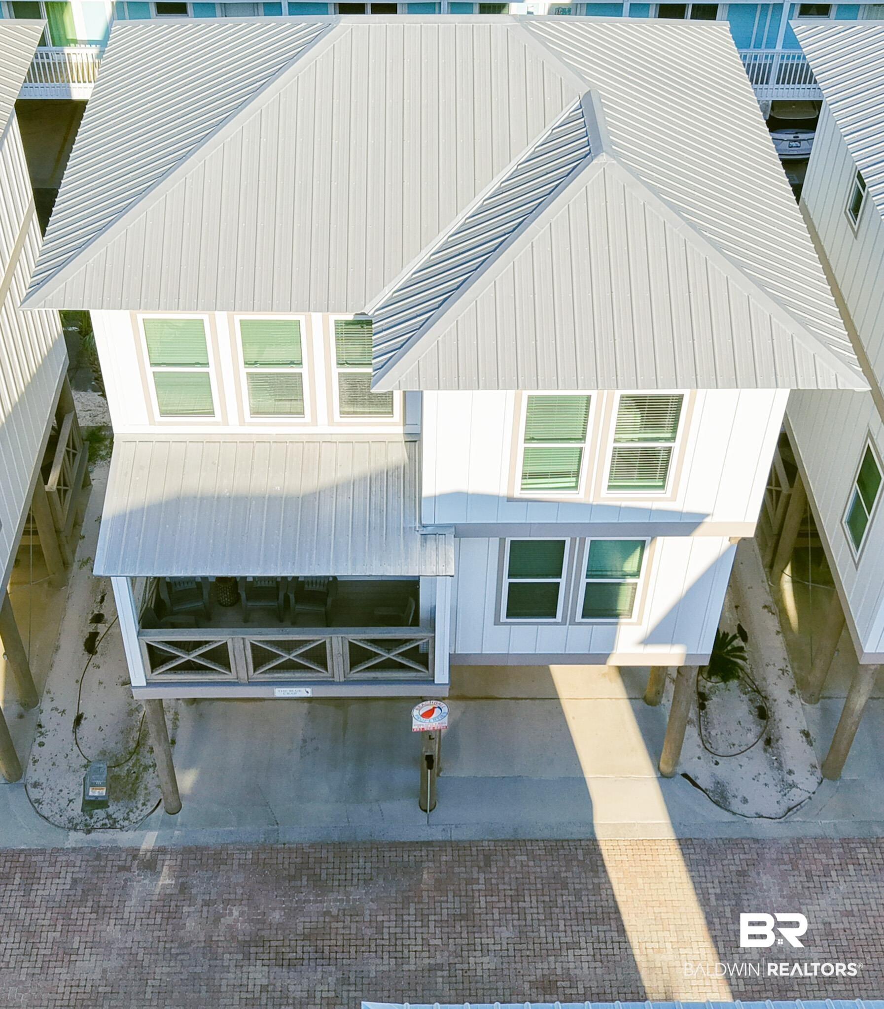 Image 1: Exterior space