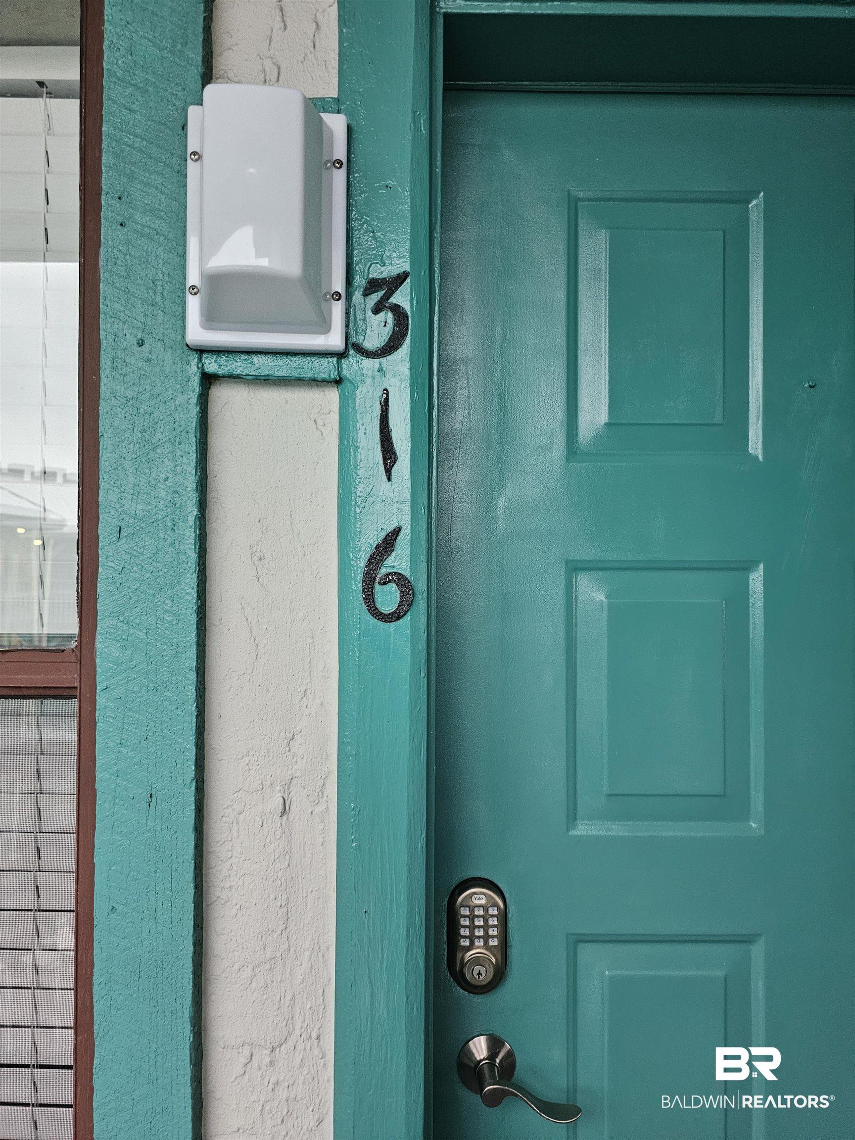 Image 3: Third Floor unit