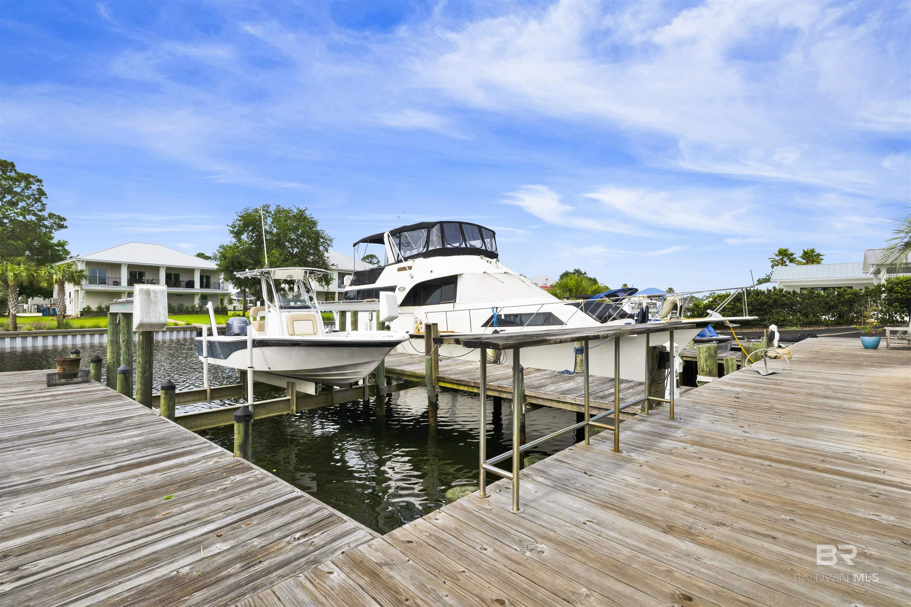 Image 3: Dock