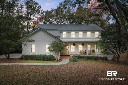 16 Greenbrier Lane