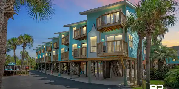 700 W Beach Blvd